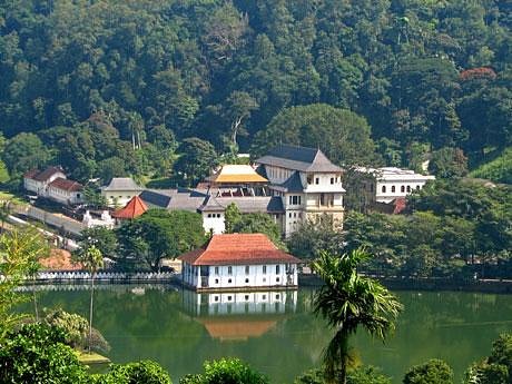 kandy-temple-of-the-totoh